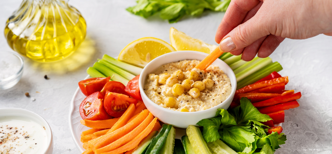  Veggie Sticks with Hummus: Crunchy and Flavorful